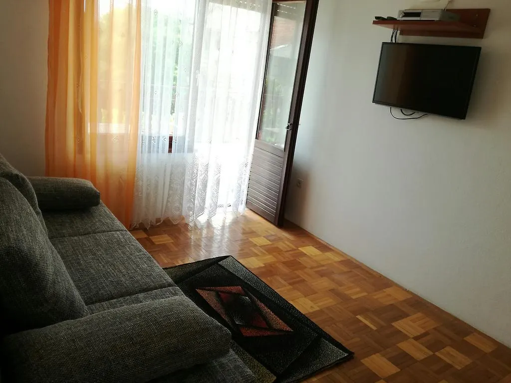 Apartment Marija Selce